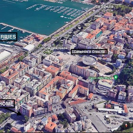 Апартаменты Bilocale Con Posto Auto La Chicca Del Golfo Специя Экстерьер фото
